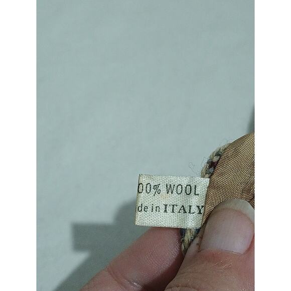 Charing Cross 100% Wool Woven Tan Print 3-in Tie - Picture 5 of 6